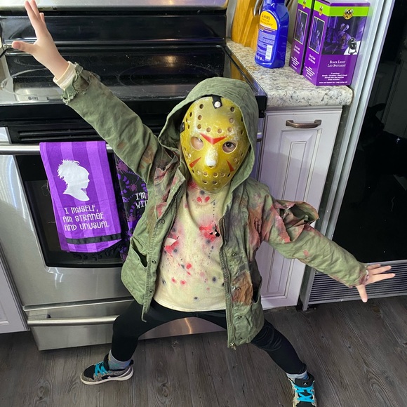 Meet your Posher, Jennifer - Picture 6 of 12